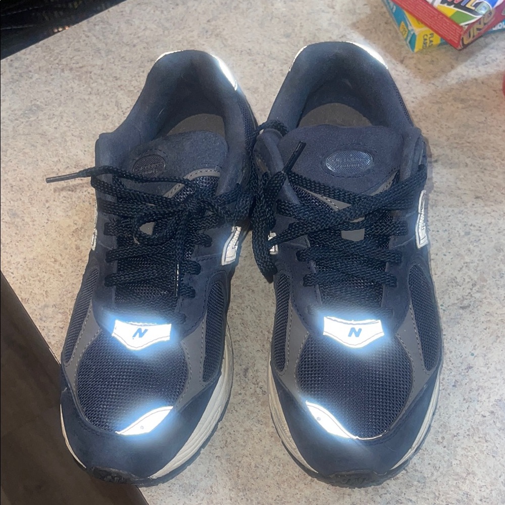 Mens new balance 2002R size 8 navy grey